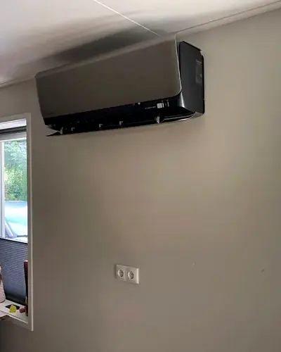 Airco-installatie in Een