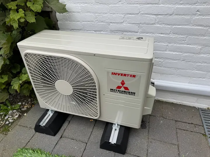 Airco in de woonkamer in Norg